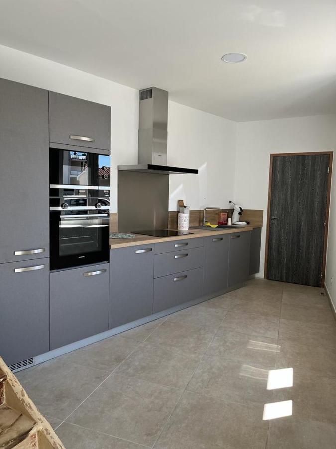 Superbe Maison De Ville, Renovee A 15 Min De Lyon Saint-Symphorien-dʼOzon Eksteriør bilde